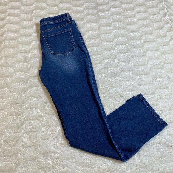 Reitmans Women's Size 30 Mid Rise Strait Leg Jeans - Picture 4 of 11